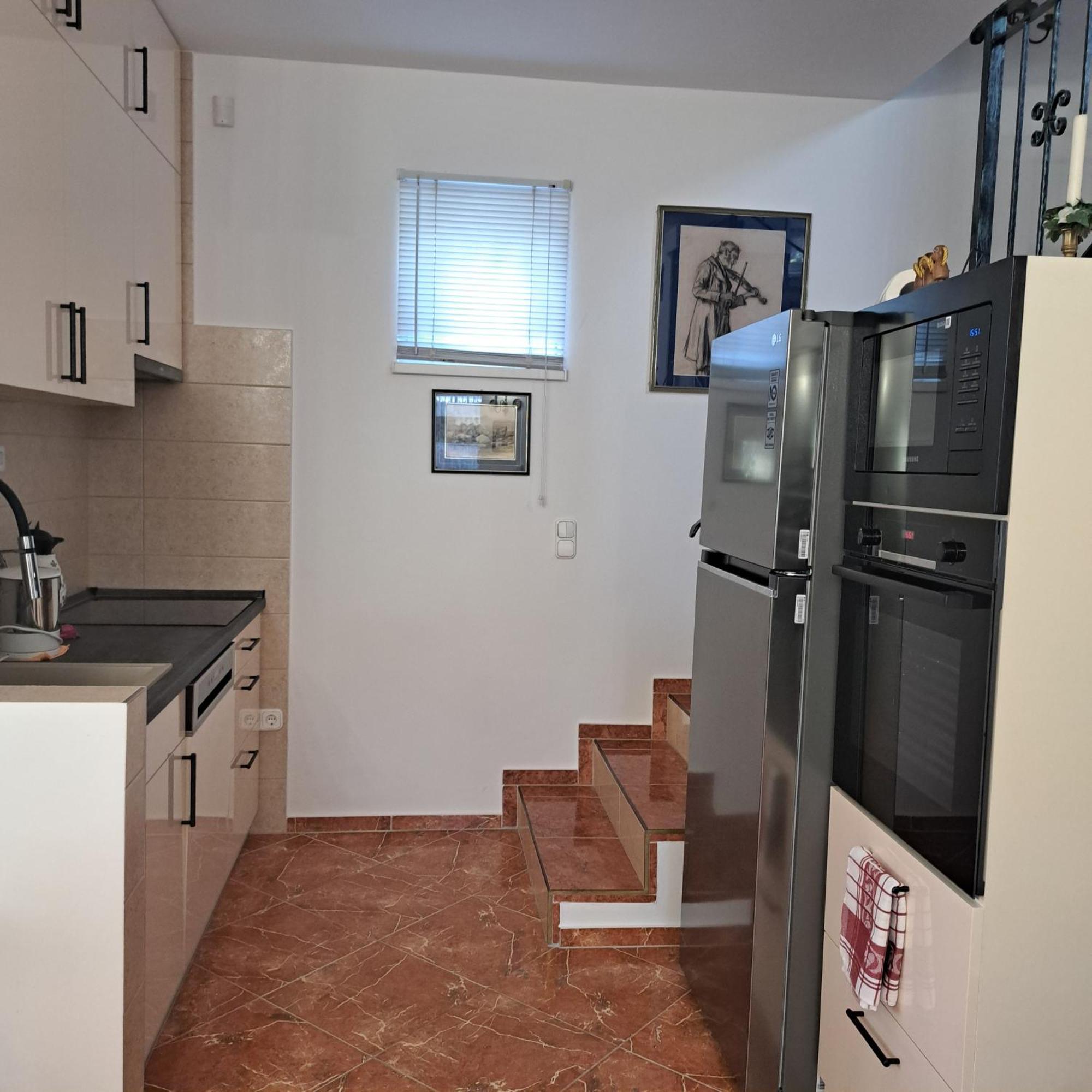 Tavirozsa Apartment Balatonfuzfo Exterior photo